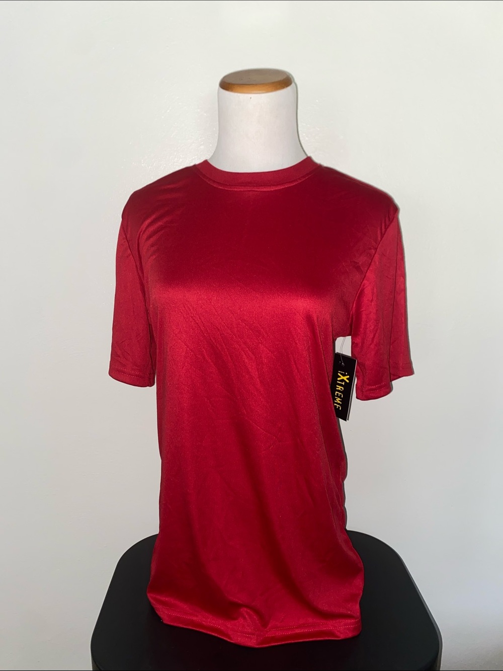 Men's Short Sleeve Crew Tee in Red